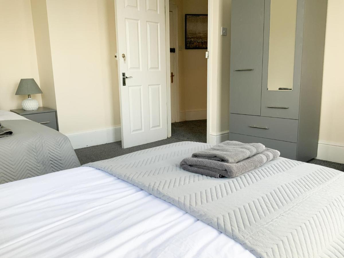 Thornbury House Villa Southampton Bagian luar foto